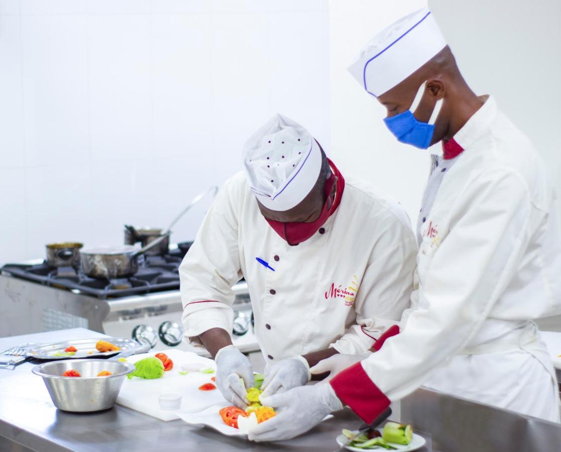 Merina Hotel Yaoundé Zewnętrze zdjęcie